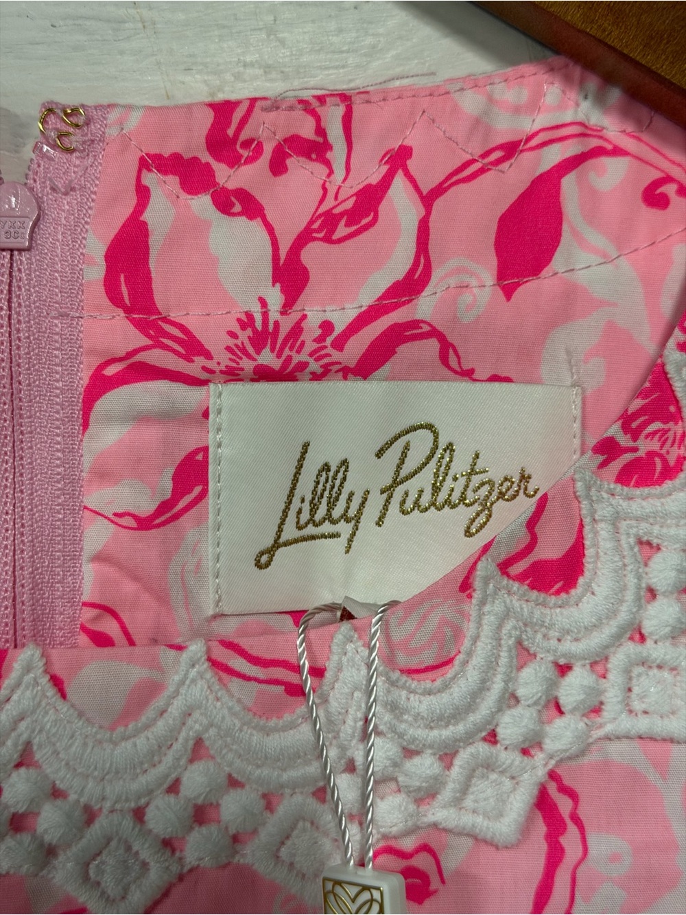 Lilly Pulitzer Pink Flamingo Garden Floral Shift Romper with White Lace NWT - Picture 4 of 4